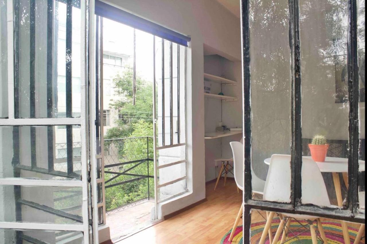Cool In Classic Building, Roma Apartamento