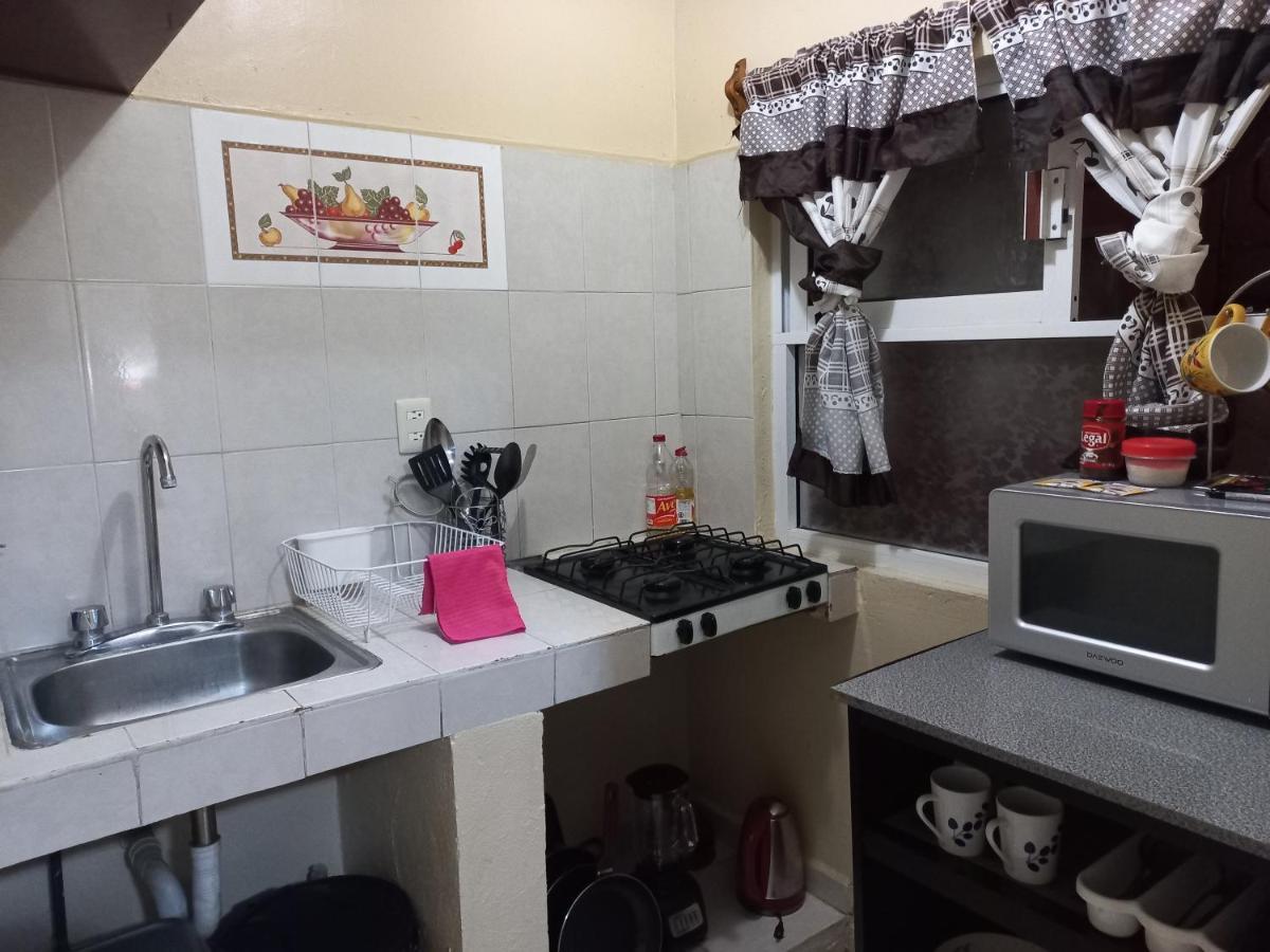Comodo & Confortable Apartamento. 5 Minutos Del Aeropuerto Apartment