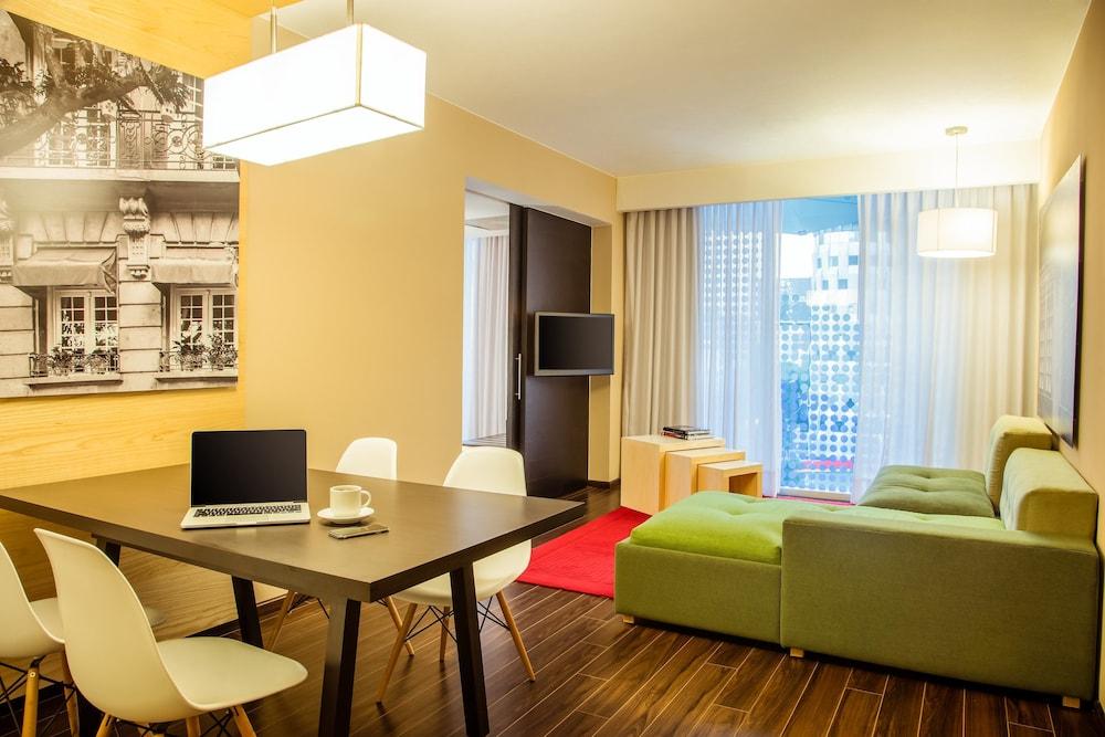 Hotel Fiesta Insurgentes Viaducto 4*