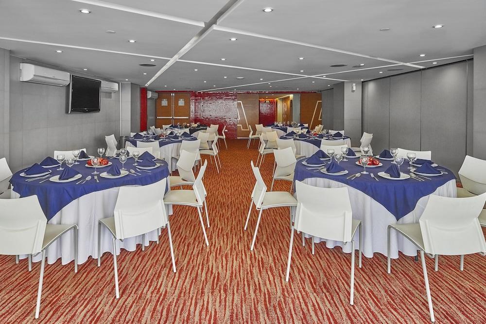 Express Alameda Hotel 3*