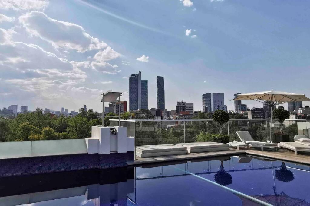 Modern Artist Apt., Overlooking Parque Espana Apartamento