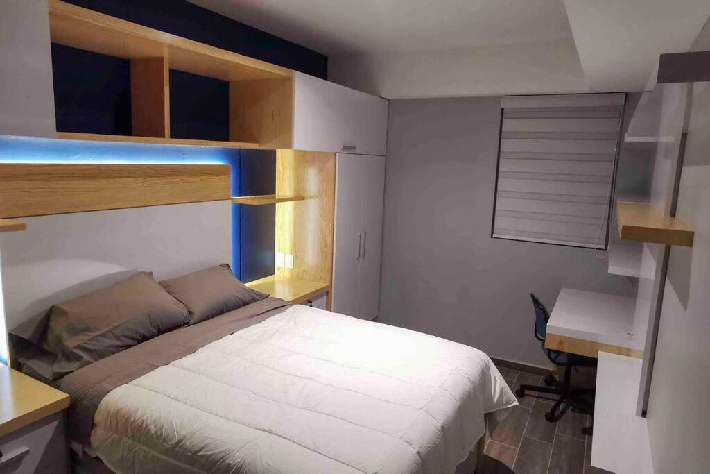 Apartamento Modern Artist Apt., Overlooking Parque Espana