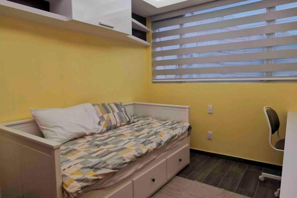 Modern Artist Apt., Overlooking Parque Espana Apartamento *