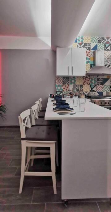 Apartamento Modern Artist Apt., Overlooking Parque Espana