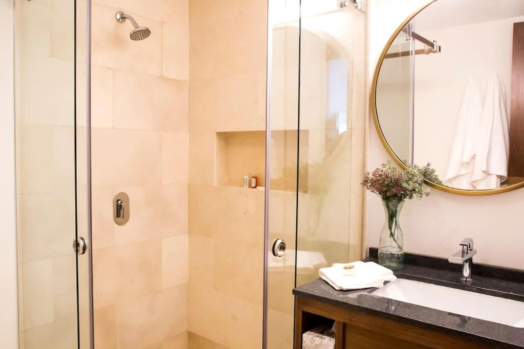 Mr. W, Cozy 1 Bedroom At A Great Location And Balcony - Zamora 204 Apartamento