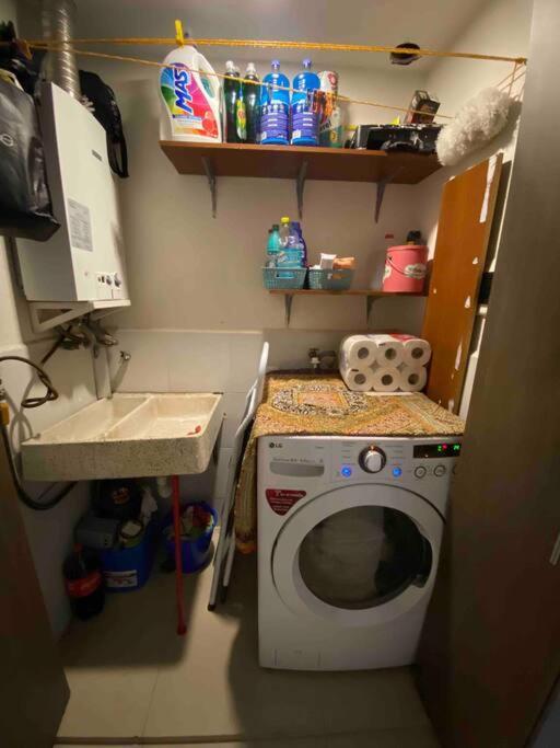 Hermoso Departamento Muy Centrico Con Servicios Apartamento
