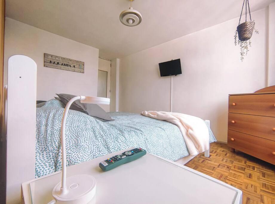 Delightful 4br Cozy Heart Of Artist District Apartamento *