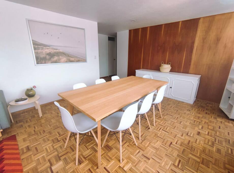 Apartamento Delightful 4br Cozy Heart Of Artist District *
