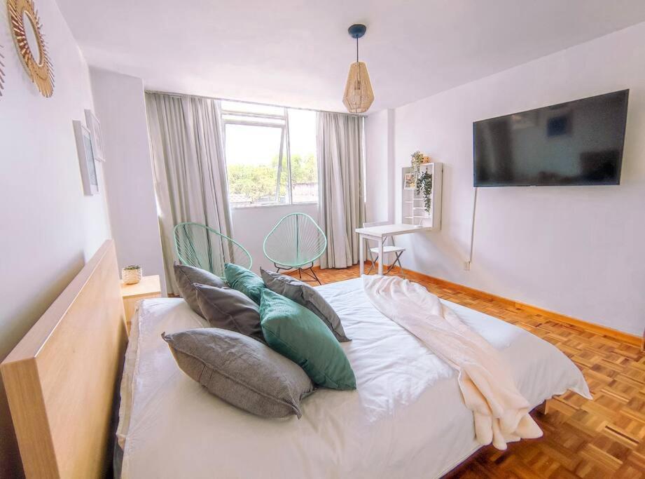 Apartamento Delightful 4br Cozy Heart Of Artist District