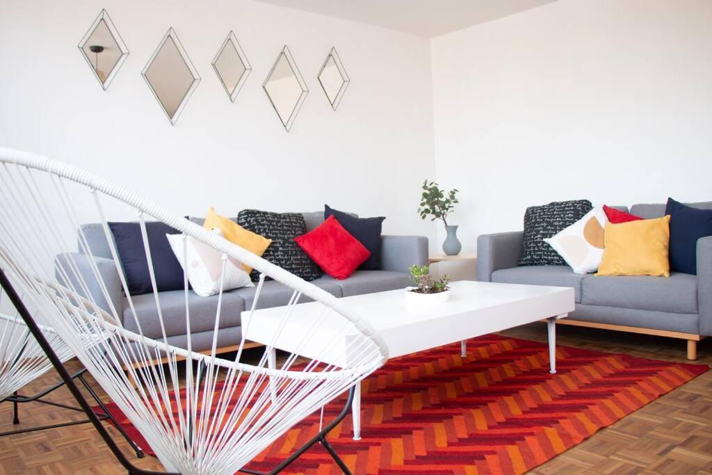 Delightful 4br Cozy Heart Of Artist District