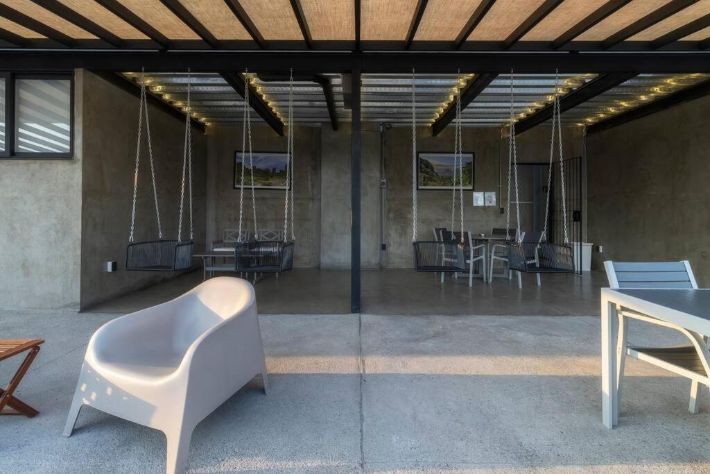 L301 1bdrm 1bath Fits 6 Ac Rooftop Views Сasa de vacaciones *