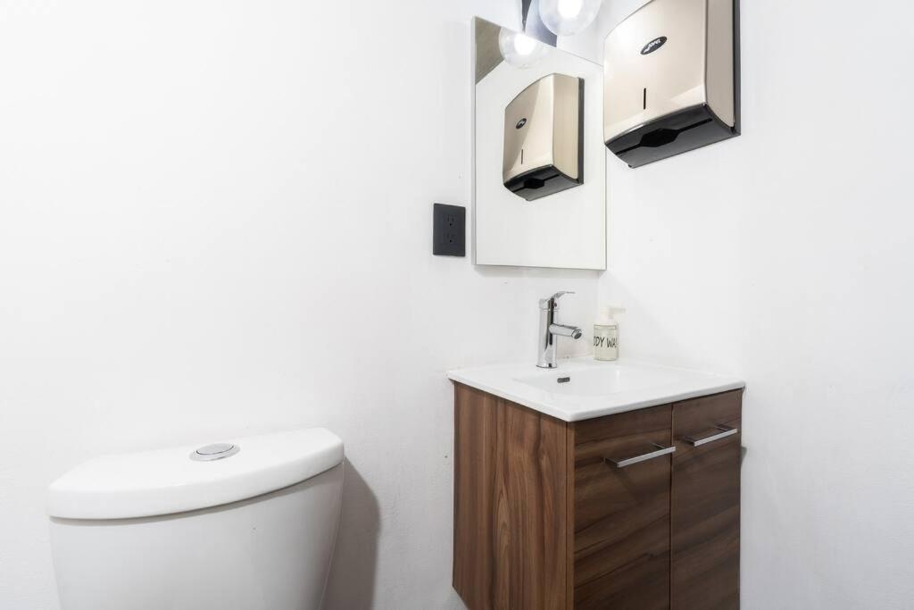 P302 Zocalo 3bdrm 2bath Rooftop Ac