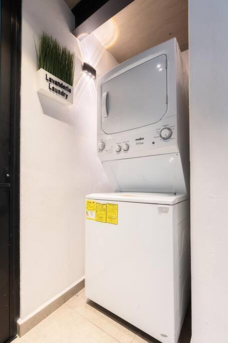 P302 Zocalo 3bdrm 2bath Rooftop Ac *