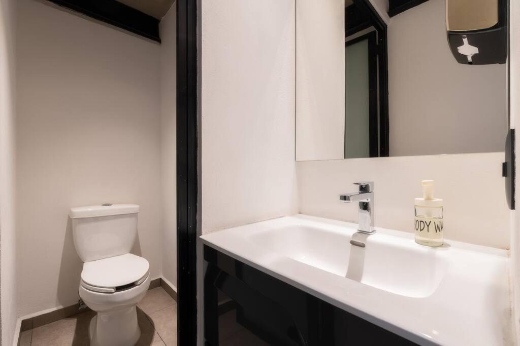 P302 Zocalo 3bdrm 2bath Rooftop Ac