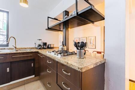 New Amsterdam St Parque 5-min Walk Mexico City