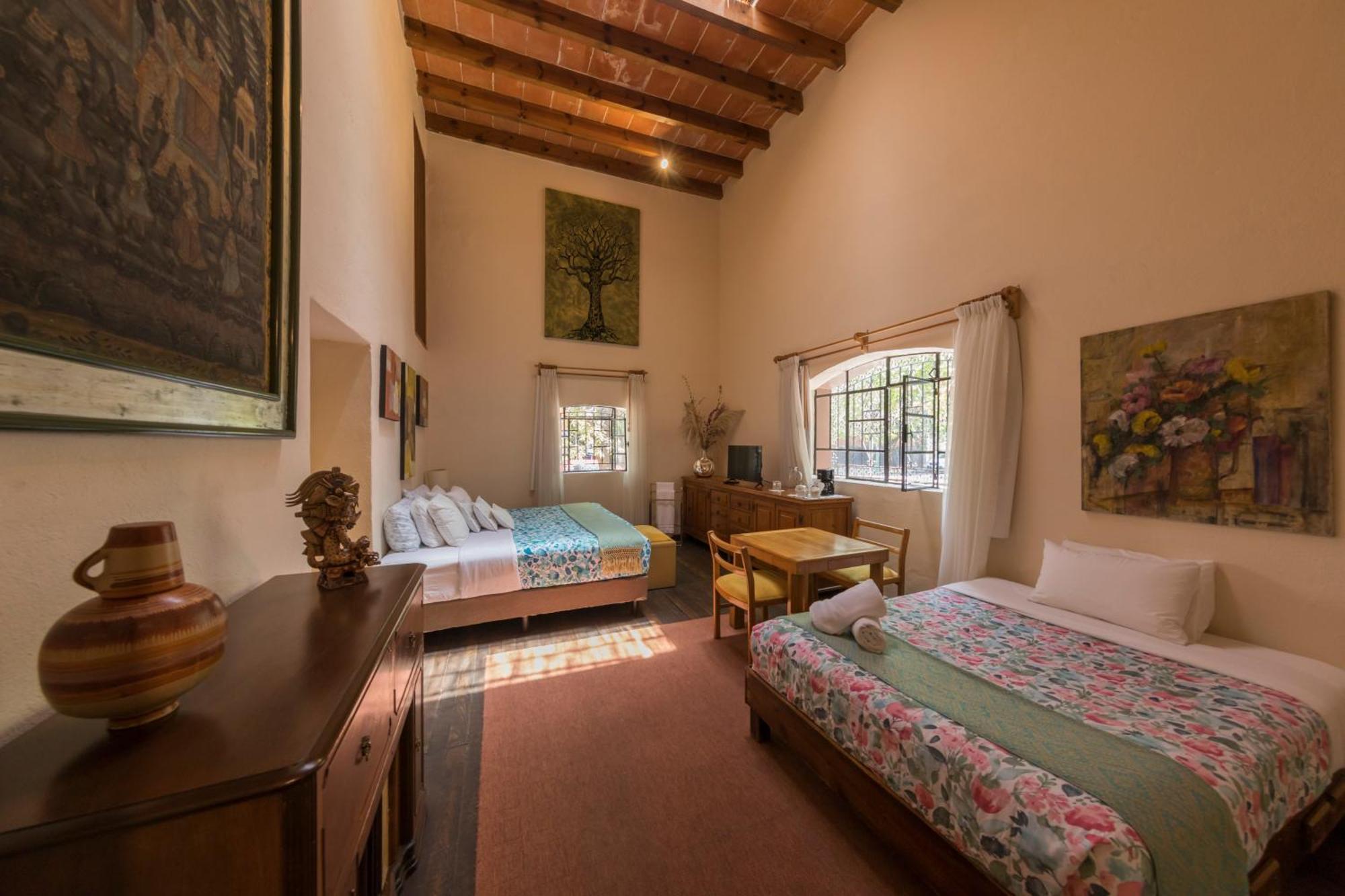 Meztli: Casa Boutique & 4*