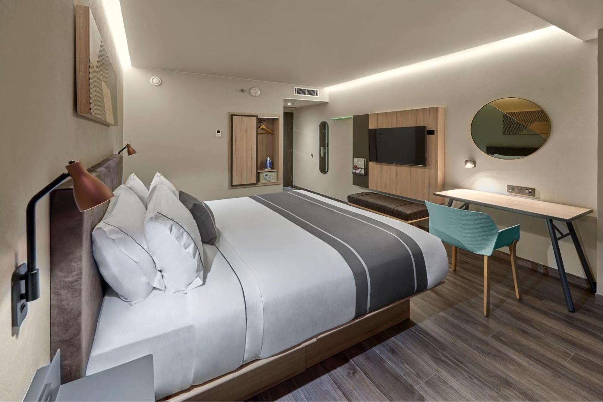 Hotel Express By Marriott Ciudad De Interlomas 4*