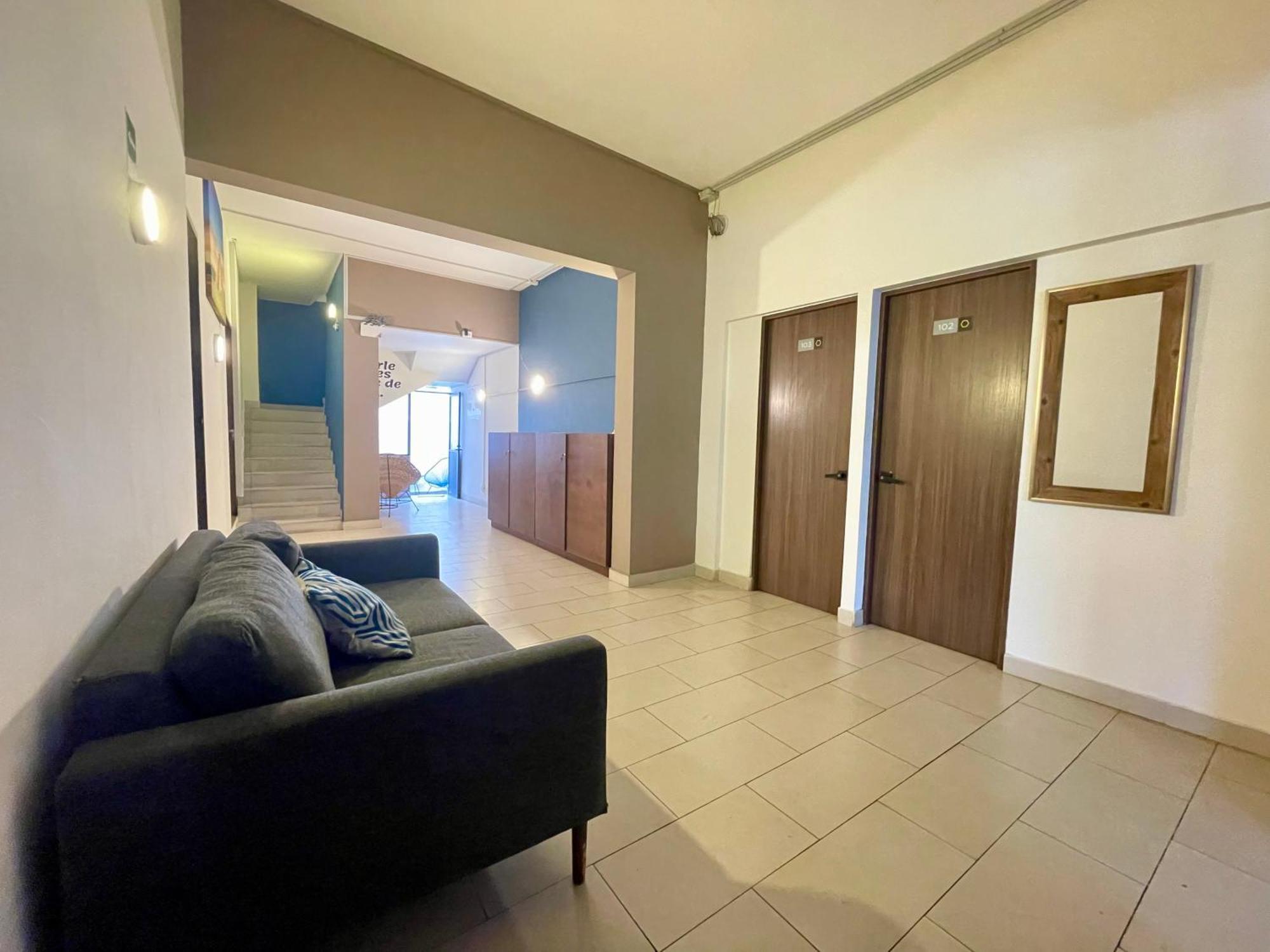 Guest house Colmena Tonala *