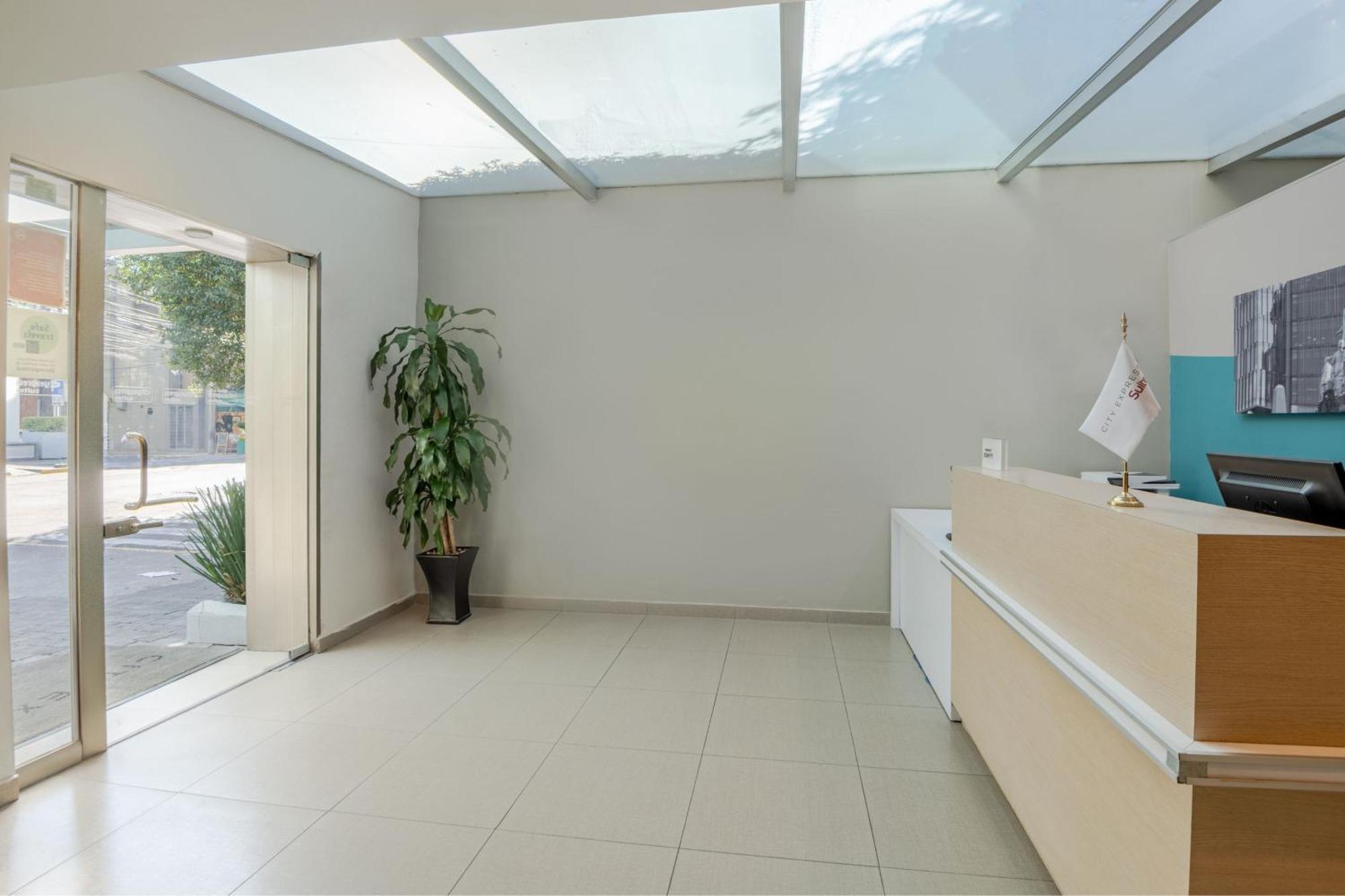 Aparthotel Express By Marriott Ciudad De Anzures 4*