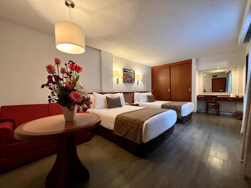Metropol 4*