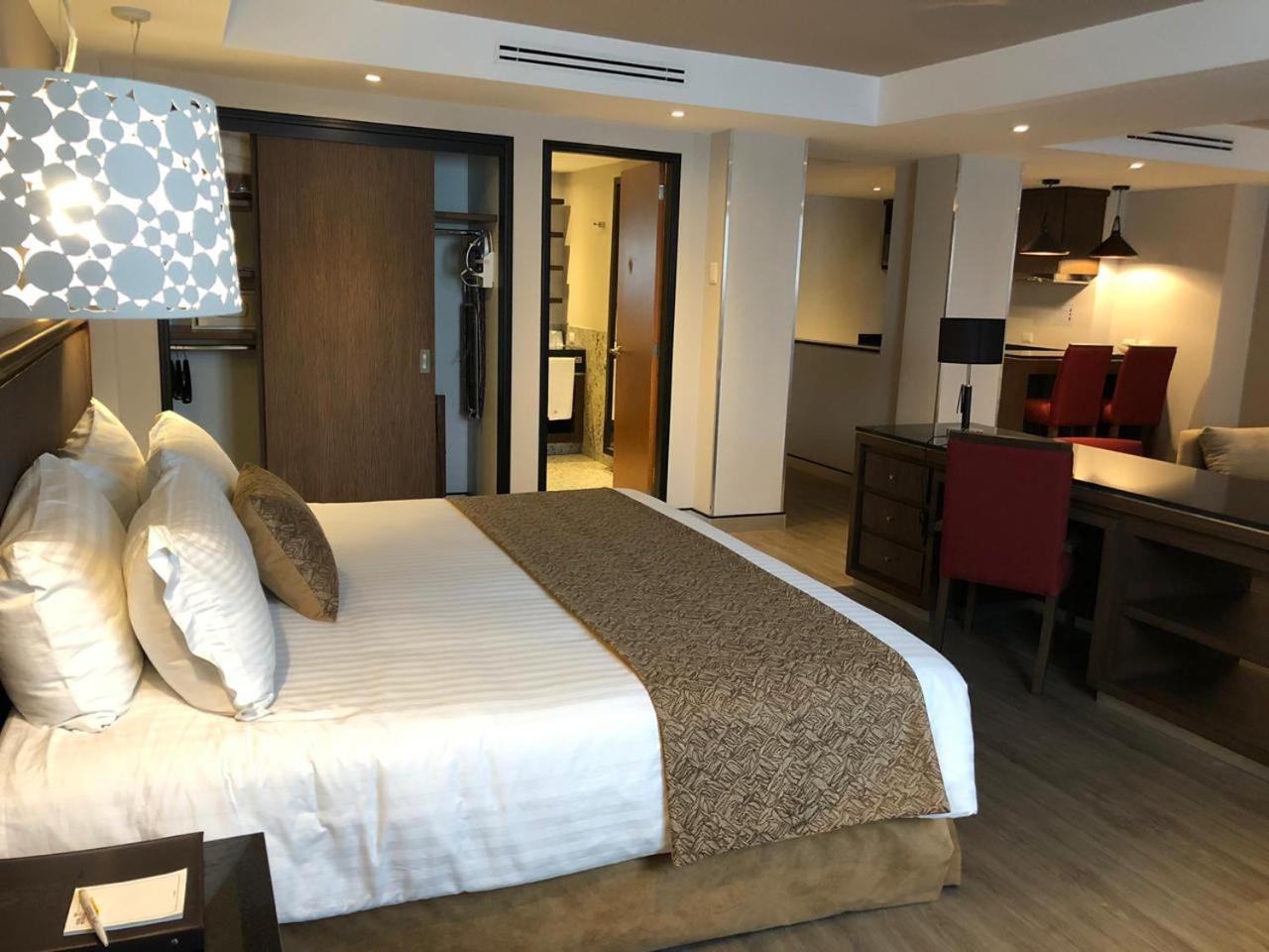 Metropol 4*