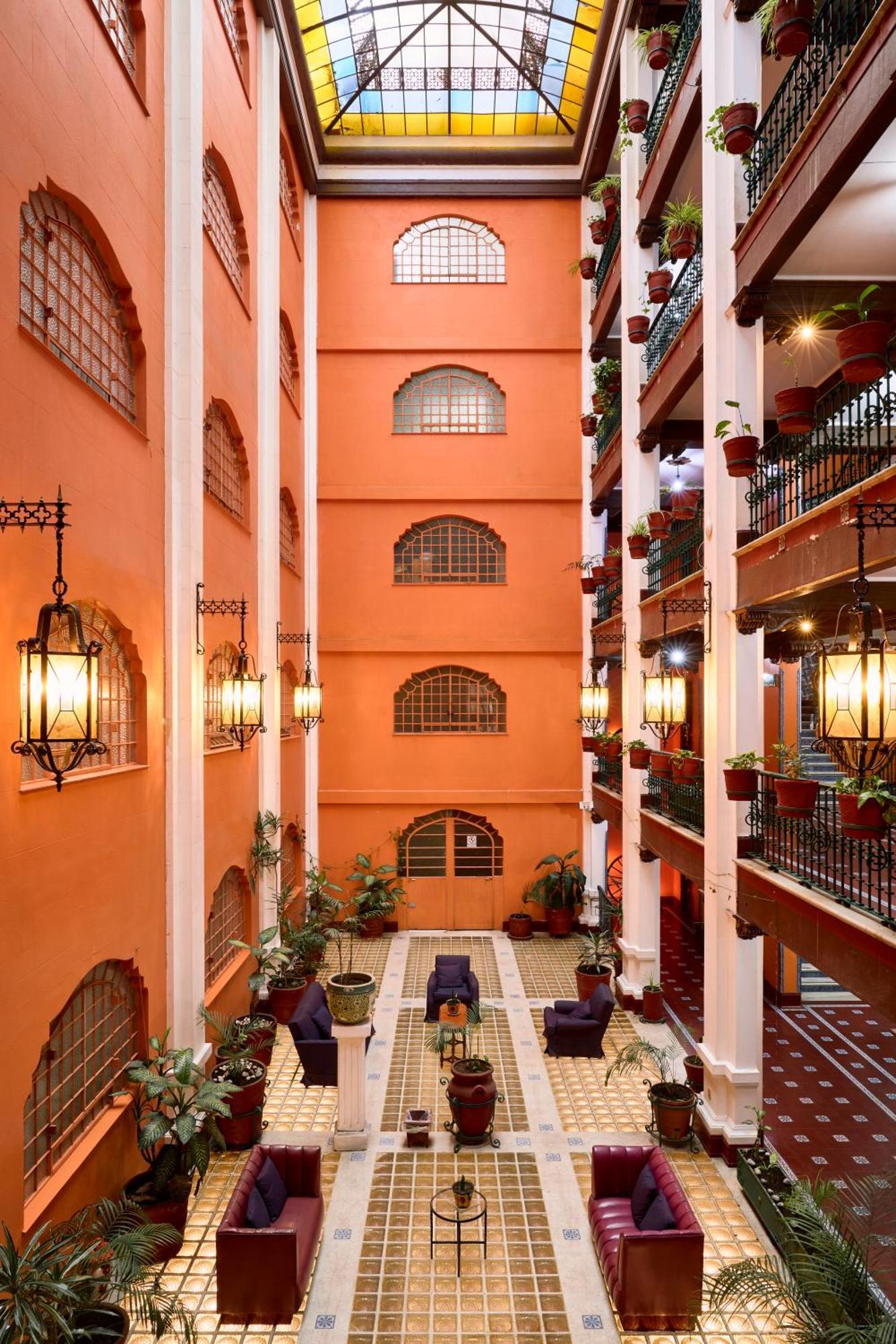 Western Majestic Hotel