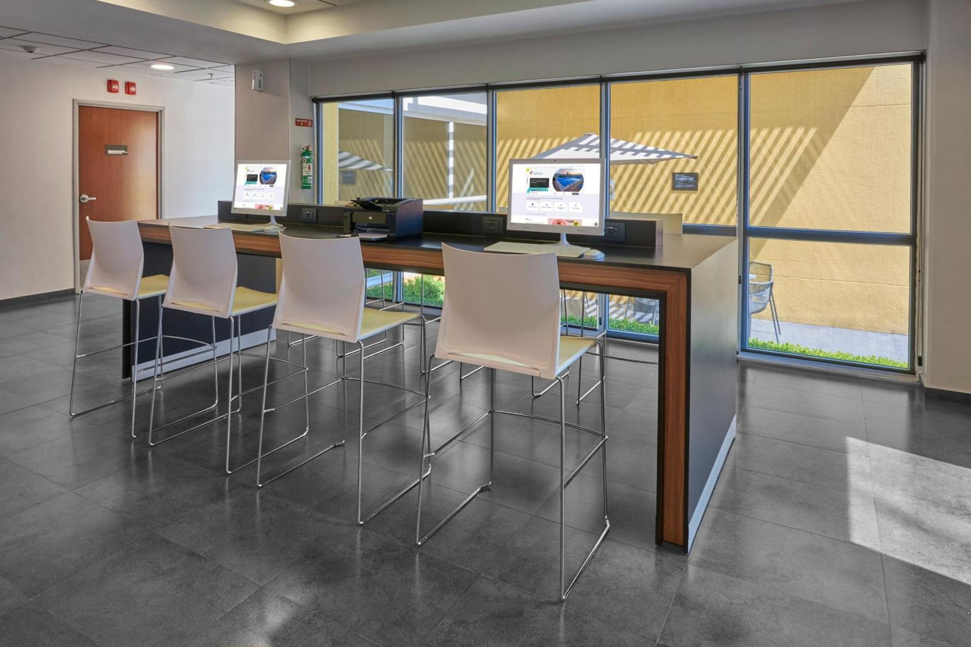 Express By Marriott Ciudad De Plaza