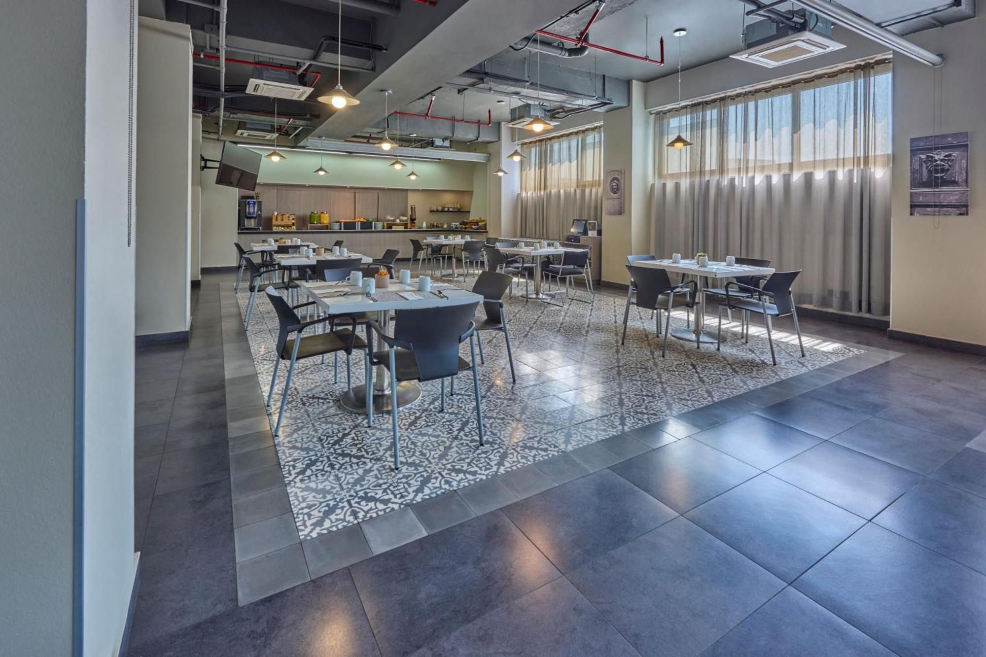 Express By Marriott Ciudad De Mexico Patio Universidad Hotel 4*