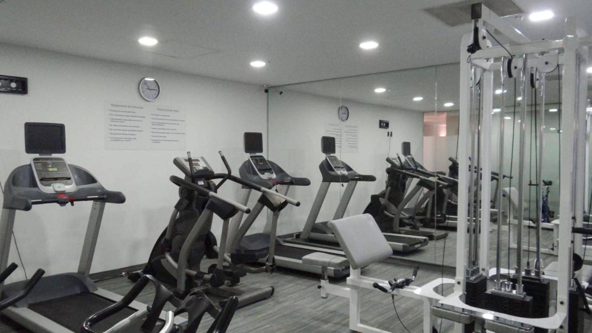 Hotel Express Santa Fe, An Ihg 4*