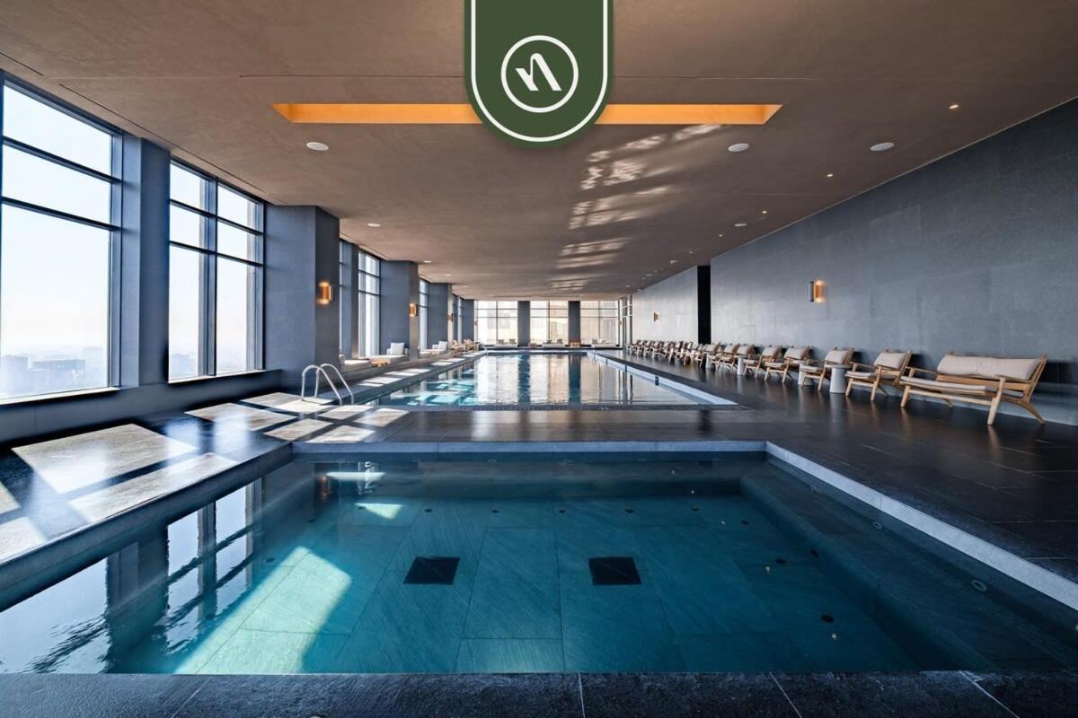 Luxury 2 Bedroom In Reforma - Skyline View - Pool * Mexico City