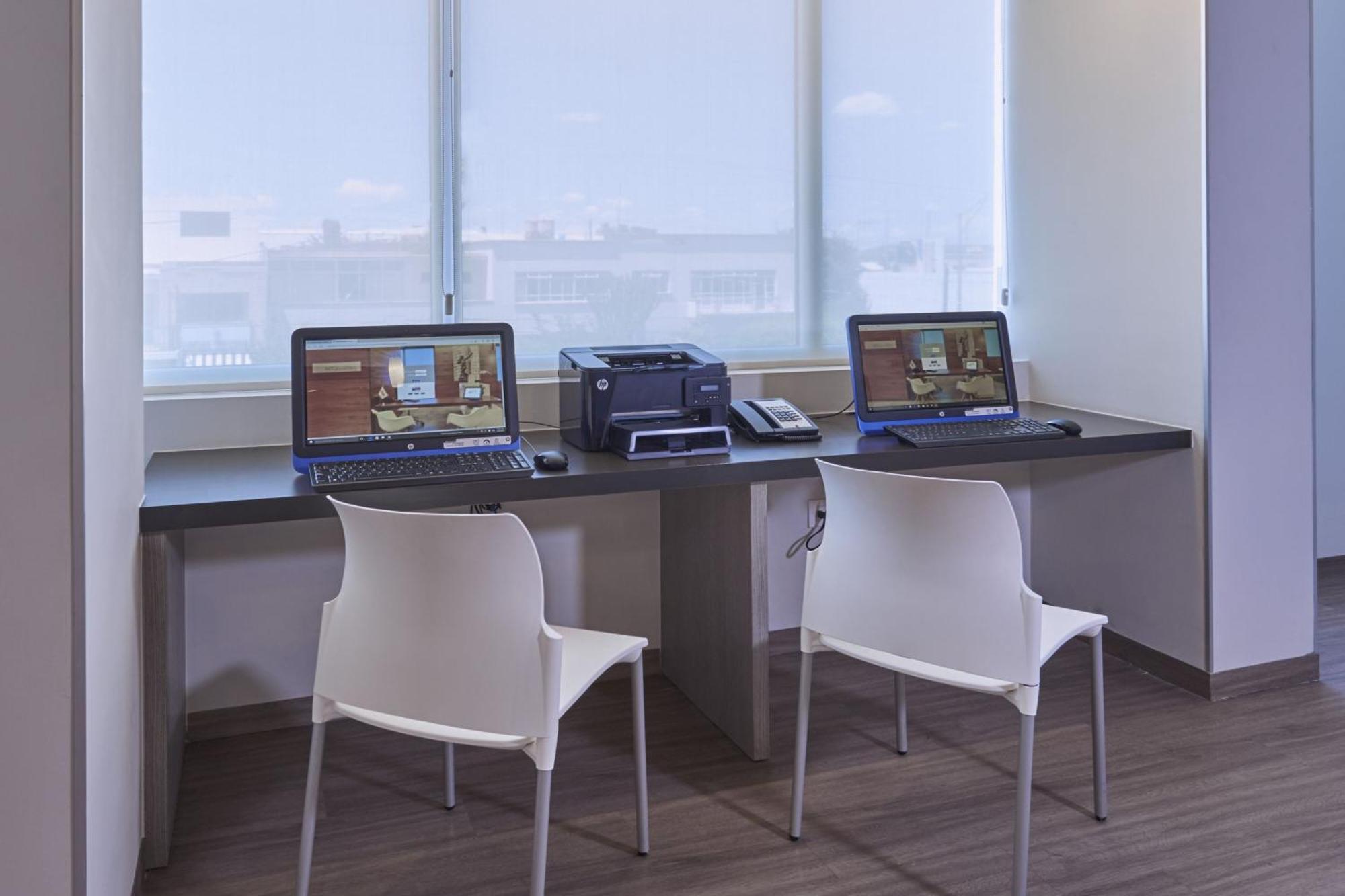 Express Junior By Marriott Ciudad De Mexico Sullivan 4*