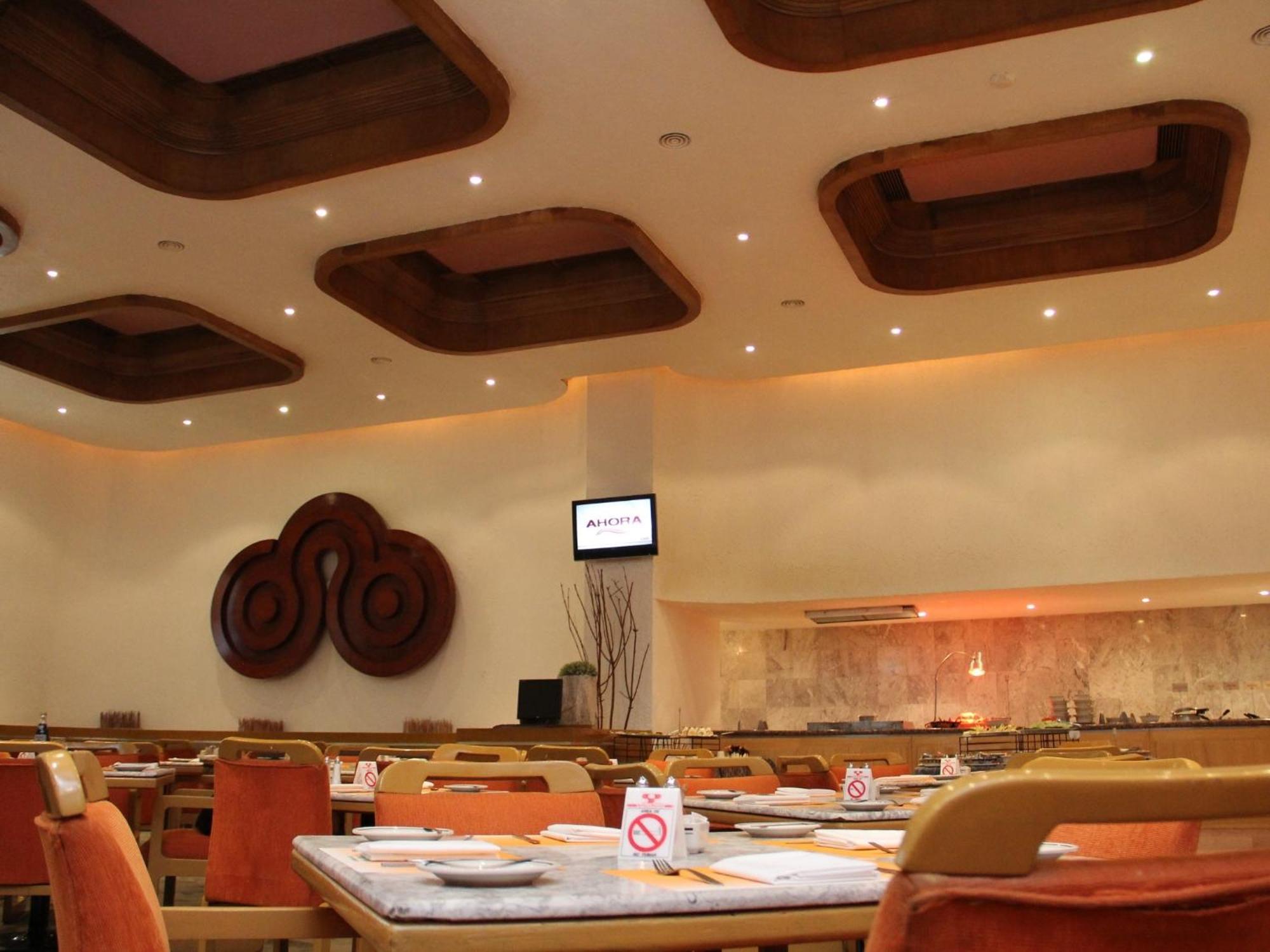 Hotel Sevilla Palace 4*