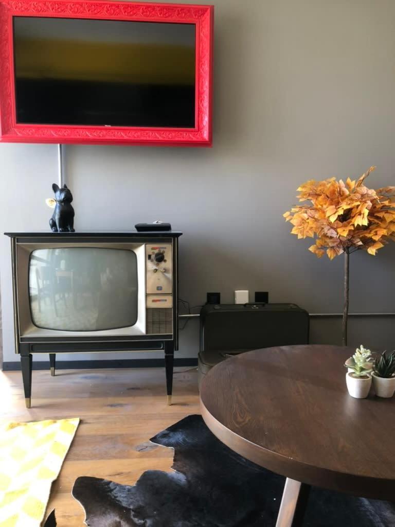 Blue Apt, Mejor Ubicacion , A Cuadra Del Angel Apartamento