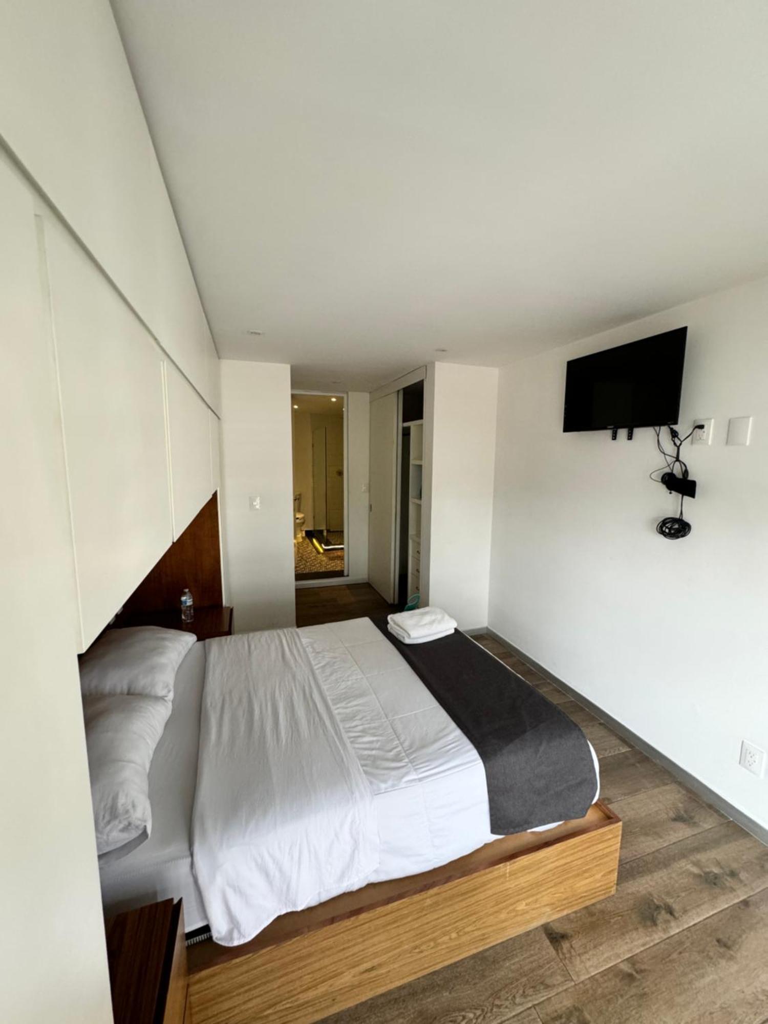 Homestay Calzolli Penthouse Casa De Huespedes Y Coliving