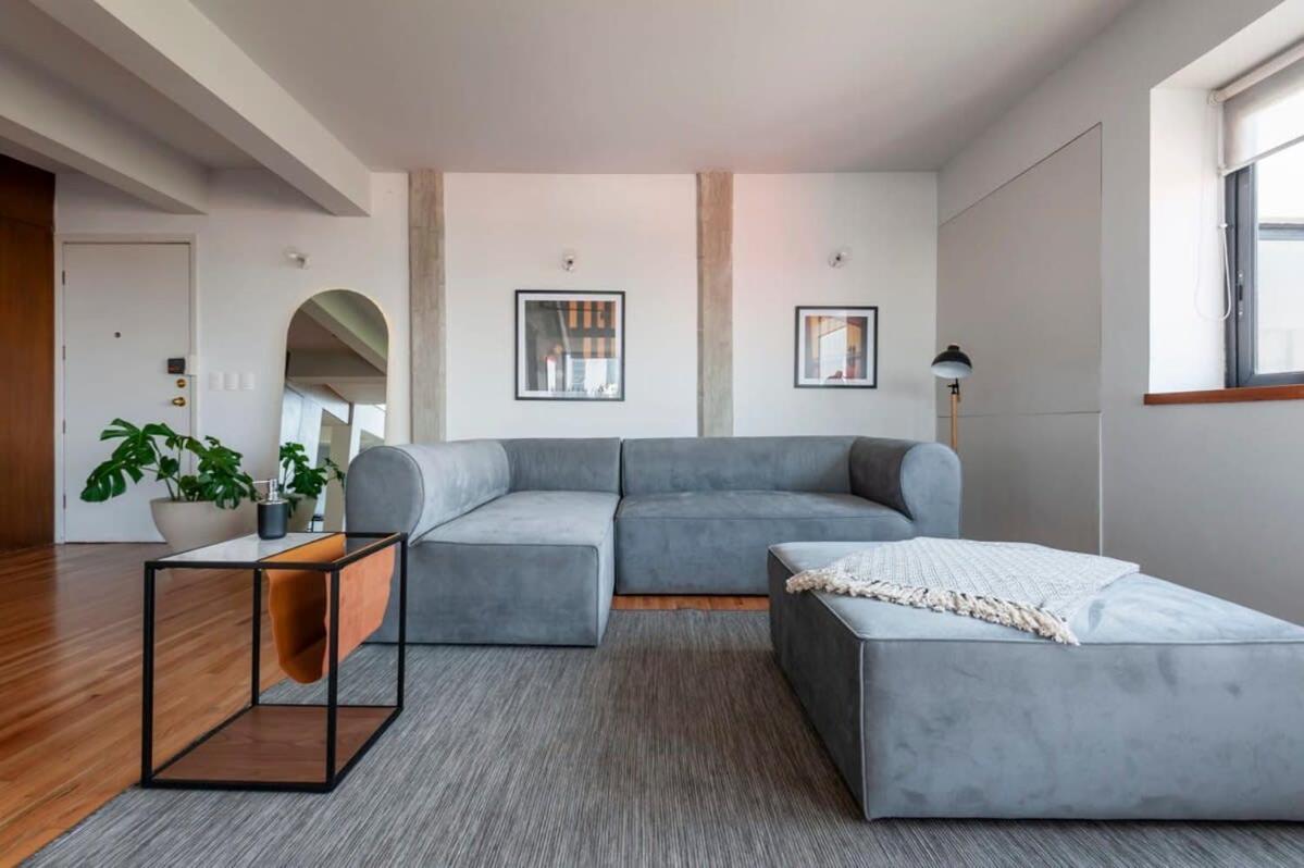 Magnificent Triplex In Art Deco Building Apartamento