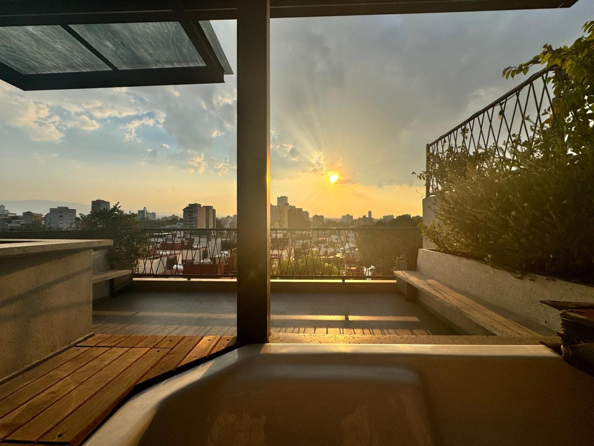 Homestay Calzolli Penthouse Casa De Huespedes Y Coliving