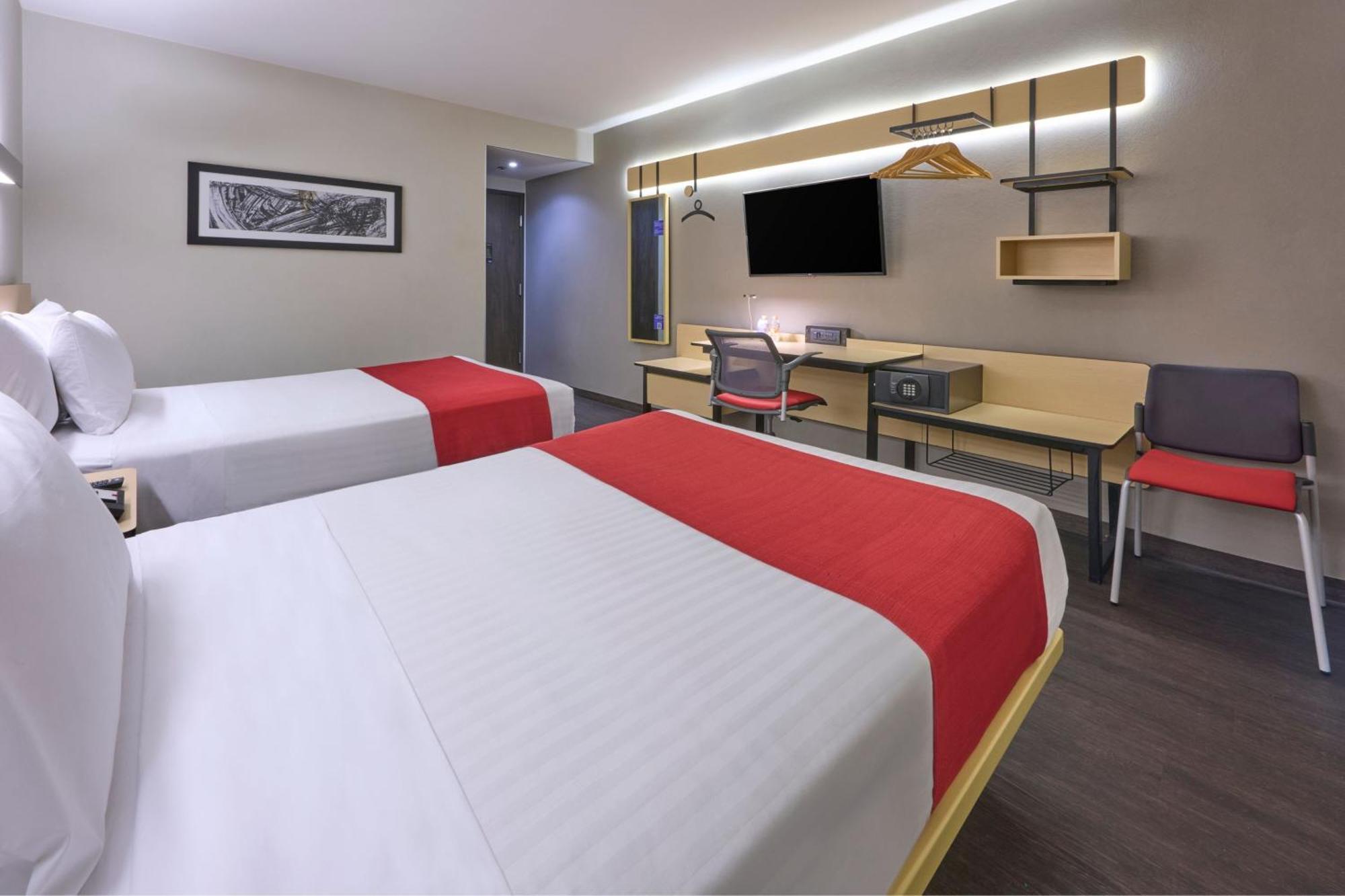 Hotel Express By Marriott Ciudad De Mexico La