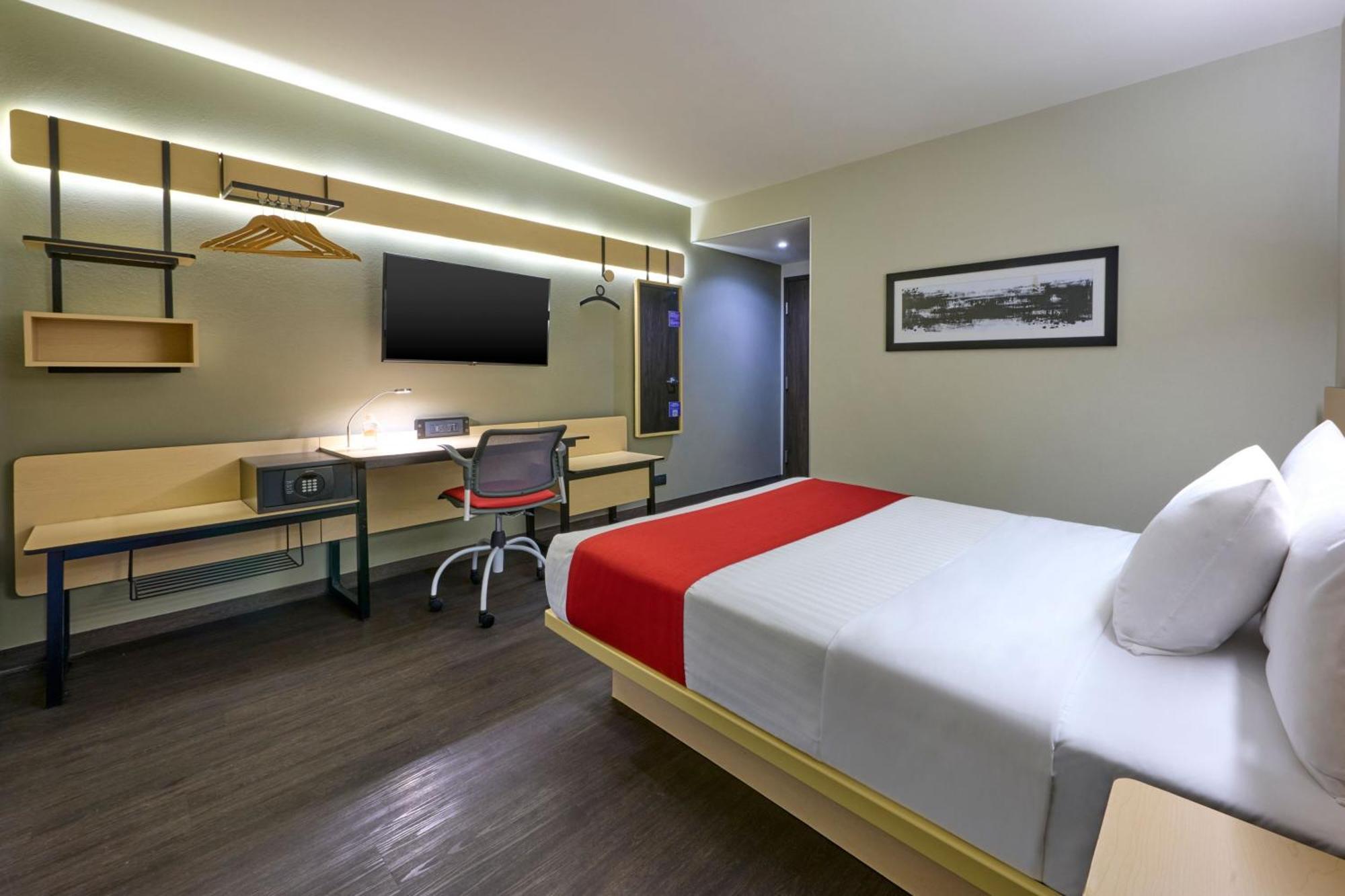 Express By Marriott Ciudad De Mexico La Hotel 3*