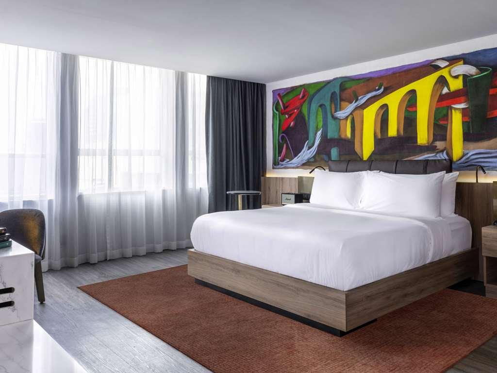Mondrian Condesa *