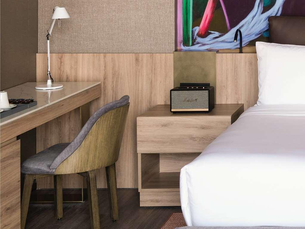 Mondrian Condesa *