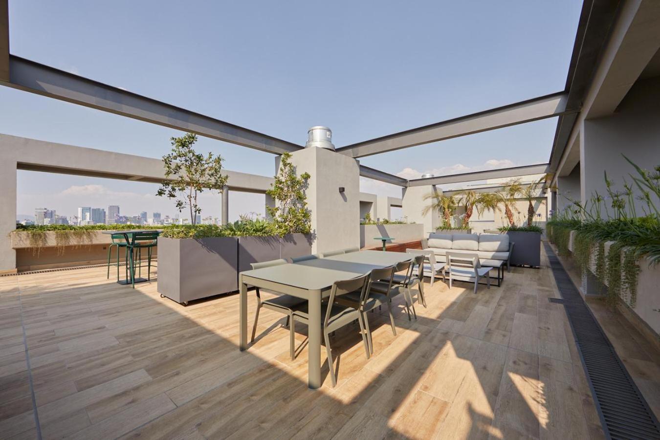 Retreat Workspace, Wifi, Pool, Gym &parking *