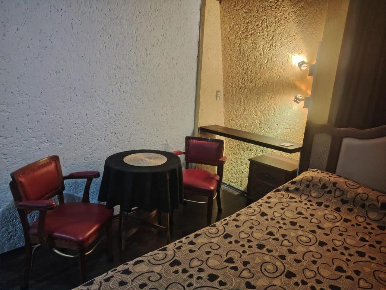 Apartment The House By E&m Cama Queen Mexico City