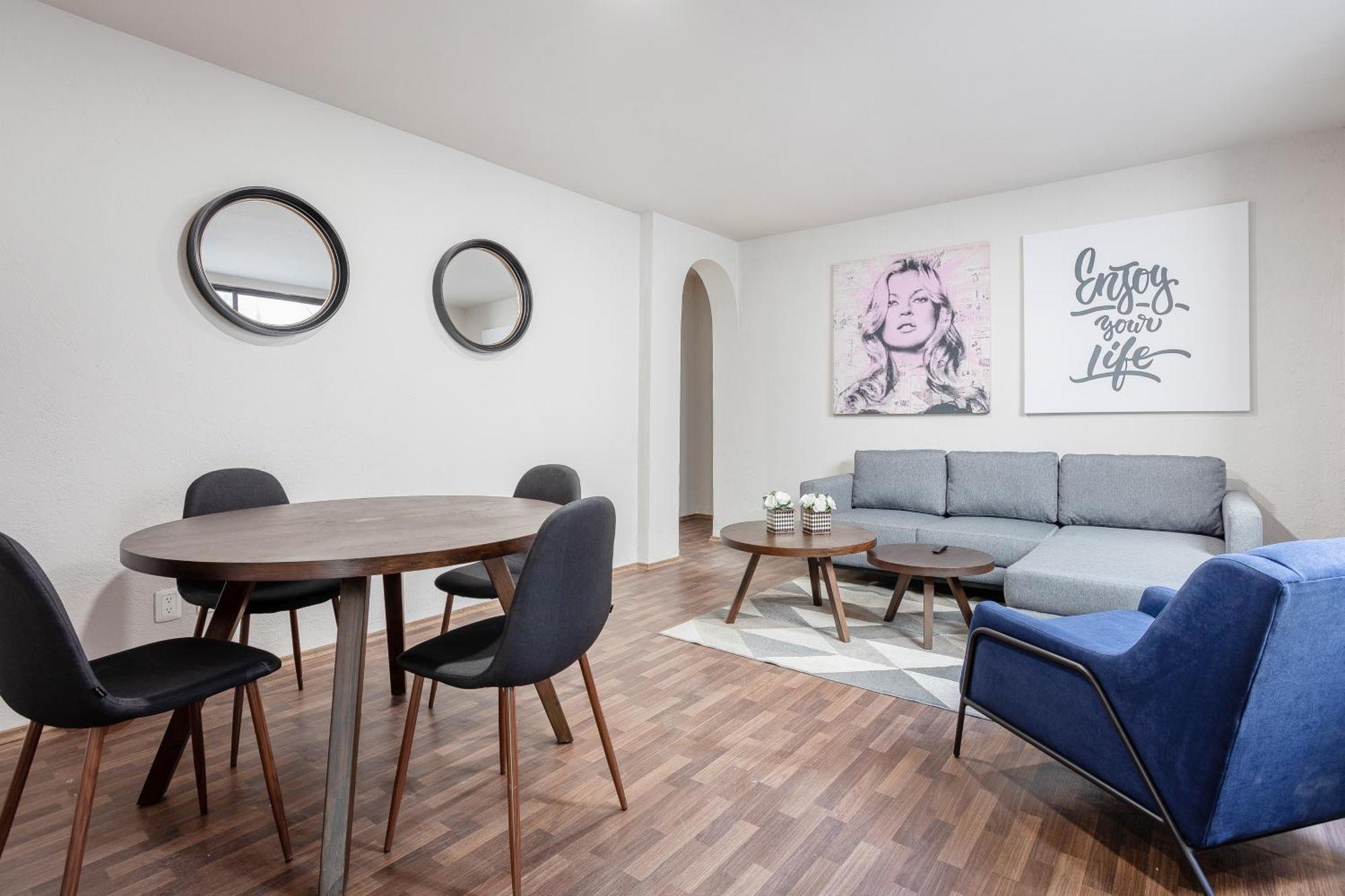 Chic Living - Roma Norte -laundry- Sleeps 7 *