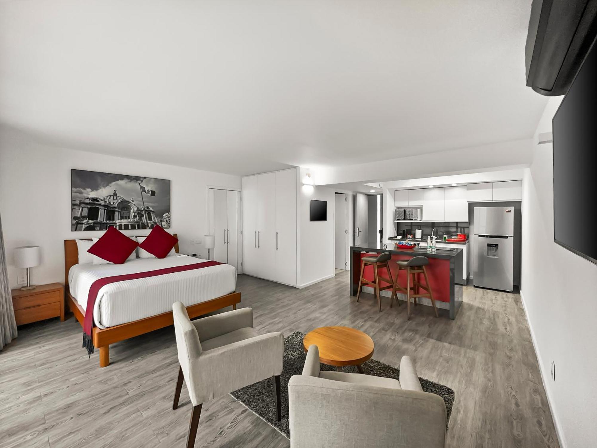 Armonik By Casanevo Hotel 3*