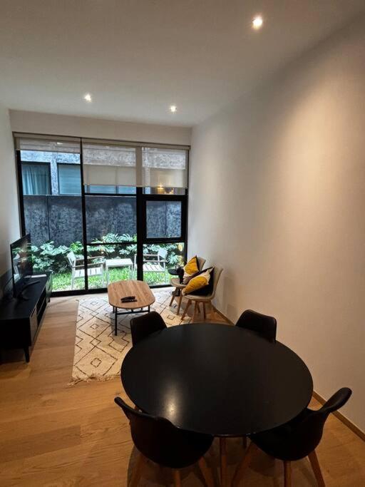 Bonito Y Centrico Departamento En Colonia Roma Con Gimnasio Mexico City