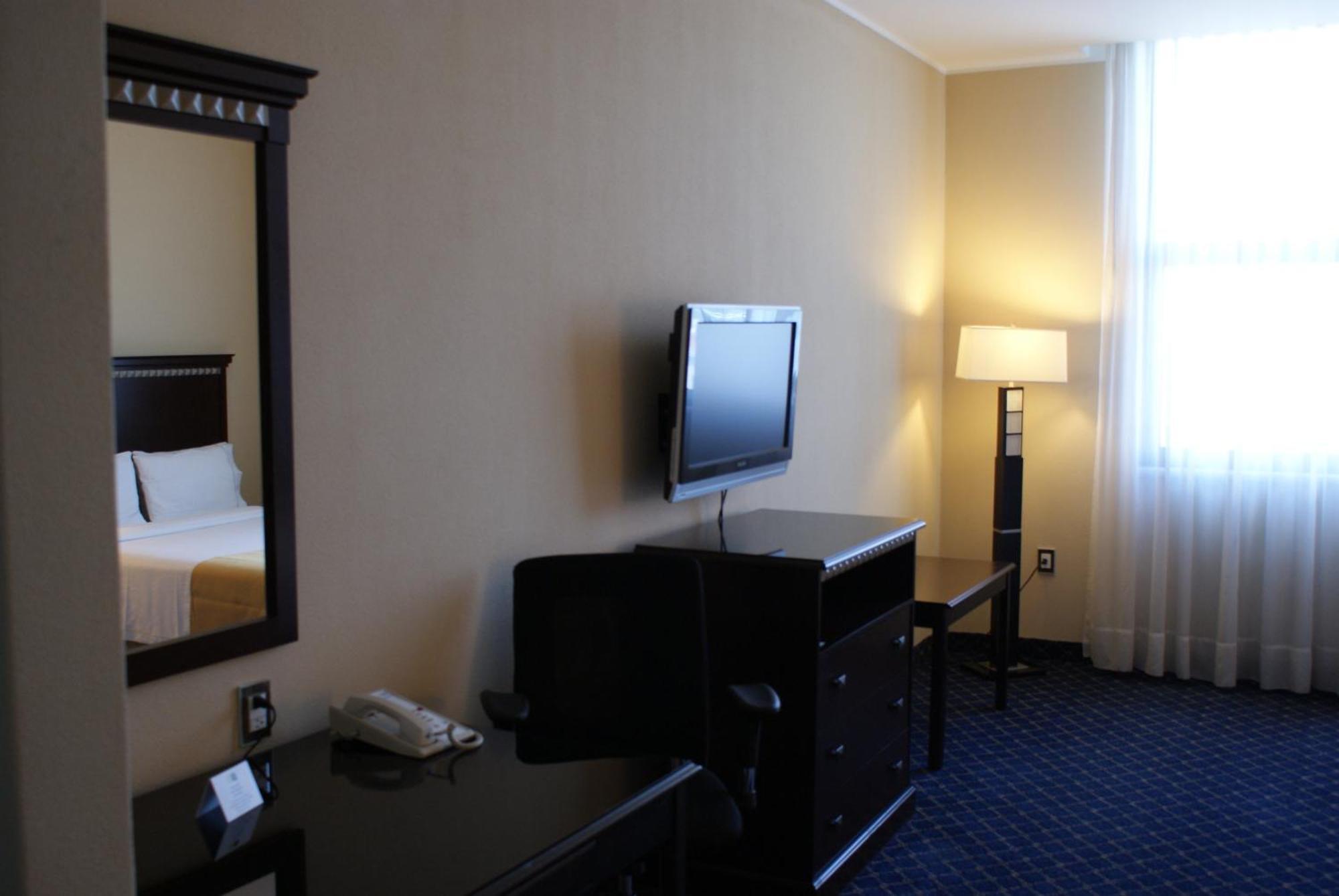 Express Santa Fe, An Ihg
