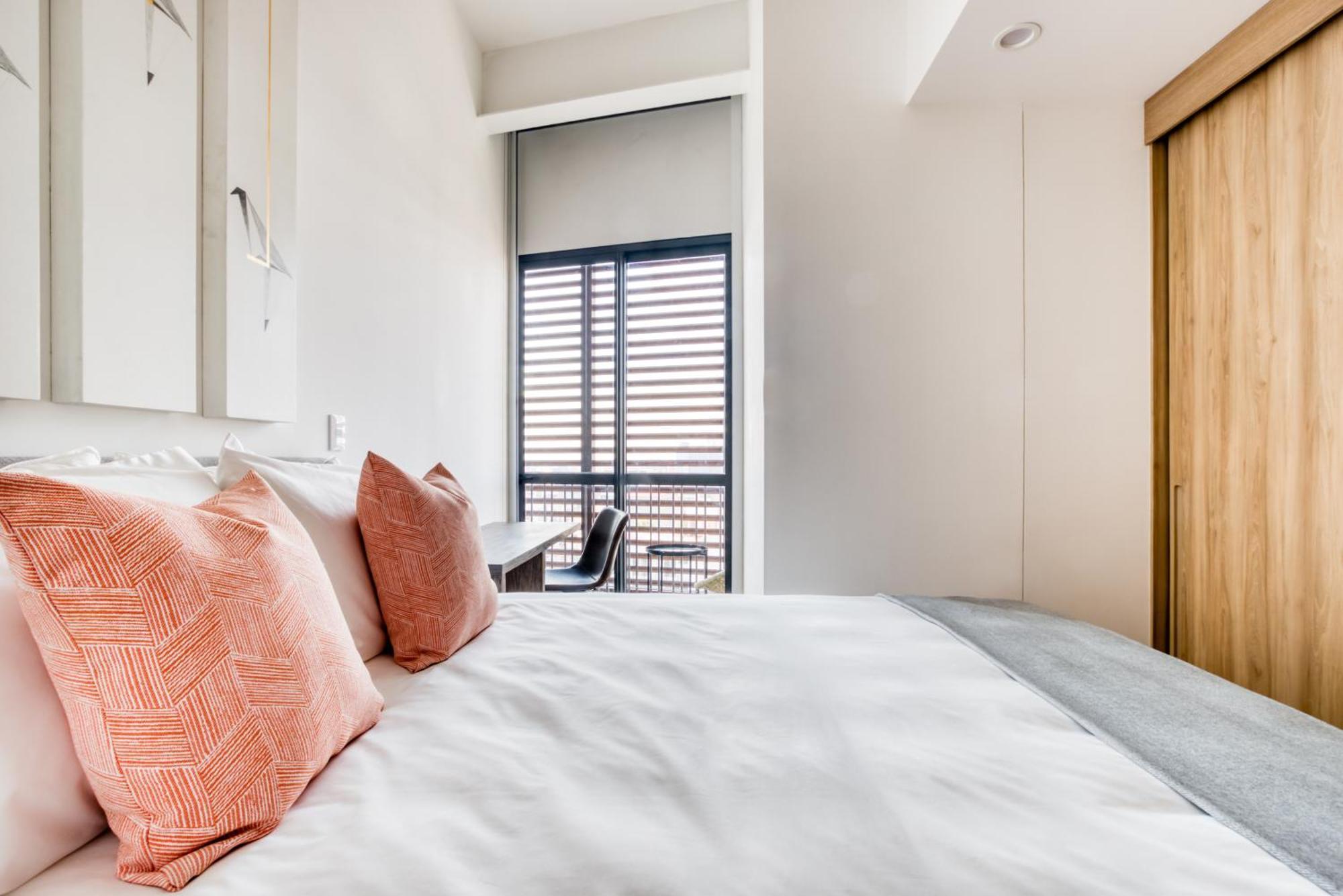 Apartment Forma By Mr W