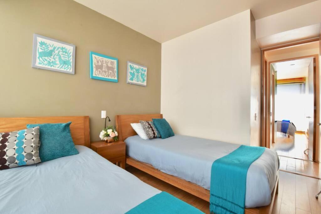 Spacious & Bright In Beautiful Colonia Roma México DF