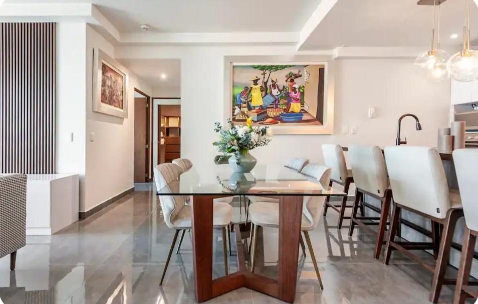 Luxury With Incredible Amenities Apartamento