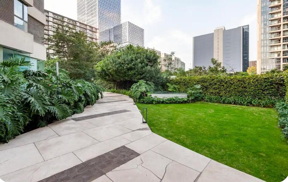 Luxury With Incredible Amenities Apartamento *